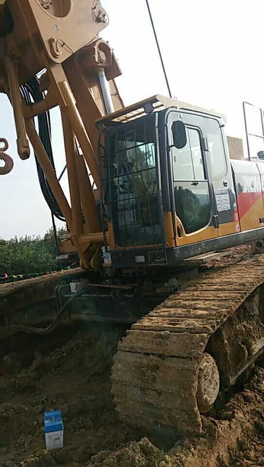 徐工280旋挖鉆機(jī) 徐工280旋挖鉆機(jī)