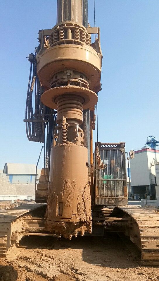 360旋挖鉆機.jpg 360旋挖鉆機.jpg