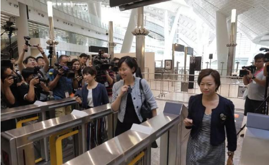 高鐵西九龍站驗票入閘.png 高鐵西九龍站驗票入閘.png