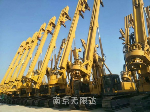 無(wú)限達(dá)有多臺(tái)徐工360旋挖鉆機(jī)出租.jpg 無(wú)限達(dá)有多臺(tái)徐工360旋挖鉆機(jī)出租.jpg