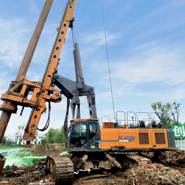 E系列旋挖鉆機(jī)挺進(jìn)山西，助力路網(wǎng)完善.jpg