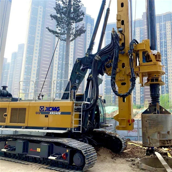 旋挖樁與沖孔樁的技術(shù)特點(diǎn)對比.jpg 旋挖樁與沖孔樁的技術(shù)特點(diǎn)對比.jpg