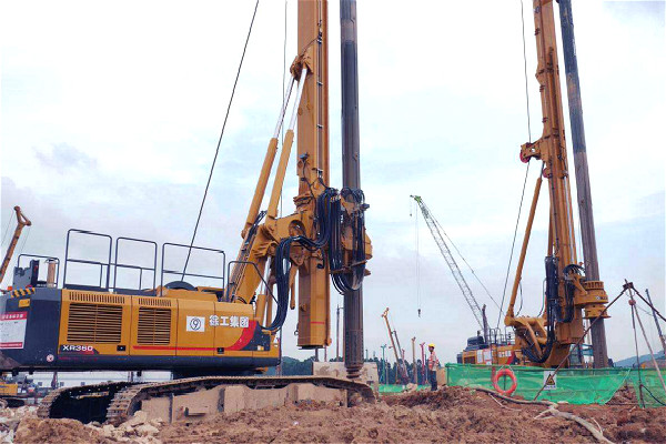租賃360旋挖鉆機一小時鉆多深？.jpg
