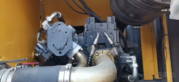 徐工二手旋挖鉆機(jī) (1).jpg 徐工二手旋挖鉆機(jī) (1).jpg