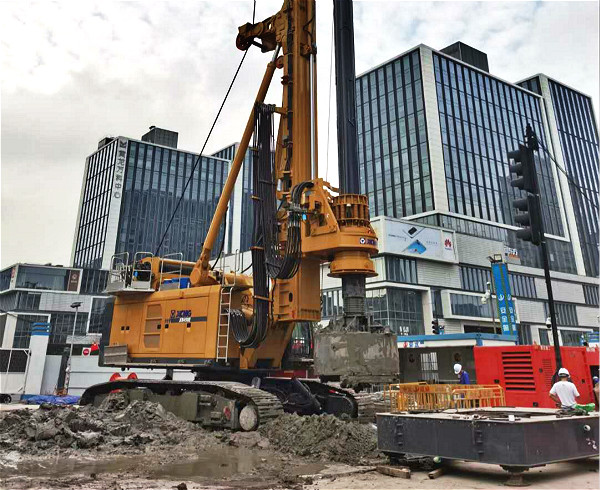 應(yīng)用旋挖鉆機(jī)成孔的原因.jpg 應(yīng)用旋挖鉆機(jī)成孔的原因.jpg