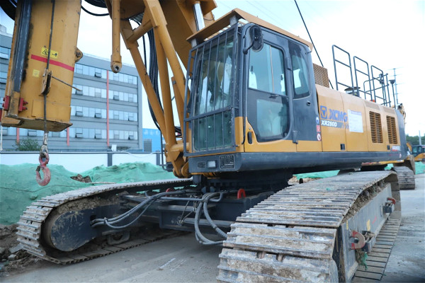 XR360、280D旋挖鉆機(jī)打孔徑800-1200mm樁.jpg