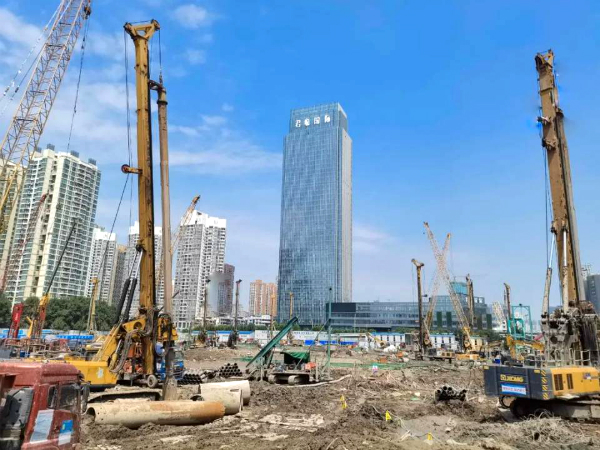 徐工旋挖鉆為55億項目打基礎.jpg 徐工旋挖鉆為55億項目打基礎.jpg