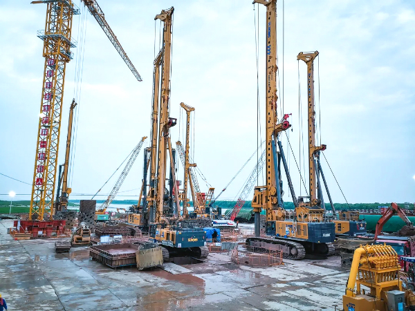 旋挖鉆機市場占有率有兩方面的特性.jpg 旋挖鉆機市場占有率有兩方面的特性.jpg