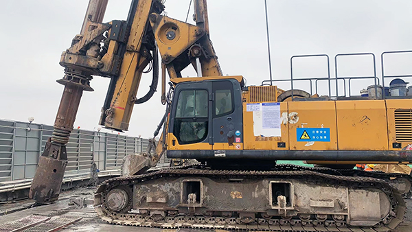 360二手旋挖鉆機(jī).jpg 360二手旋挖鉆機(jī).jpg