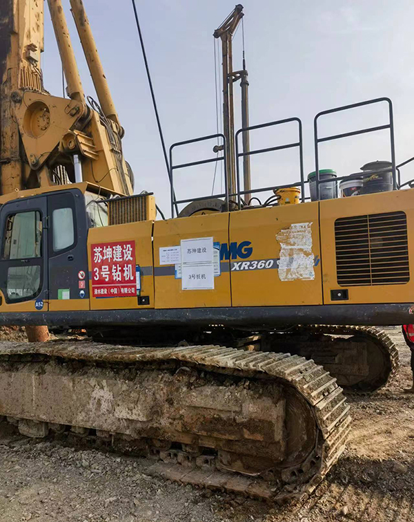 二手旋挖鉆機(jī)360.jpg 二手旋挖鉆機(jī)360.jpg