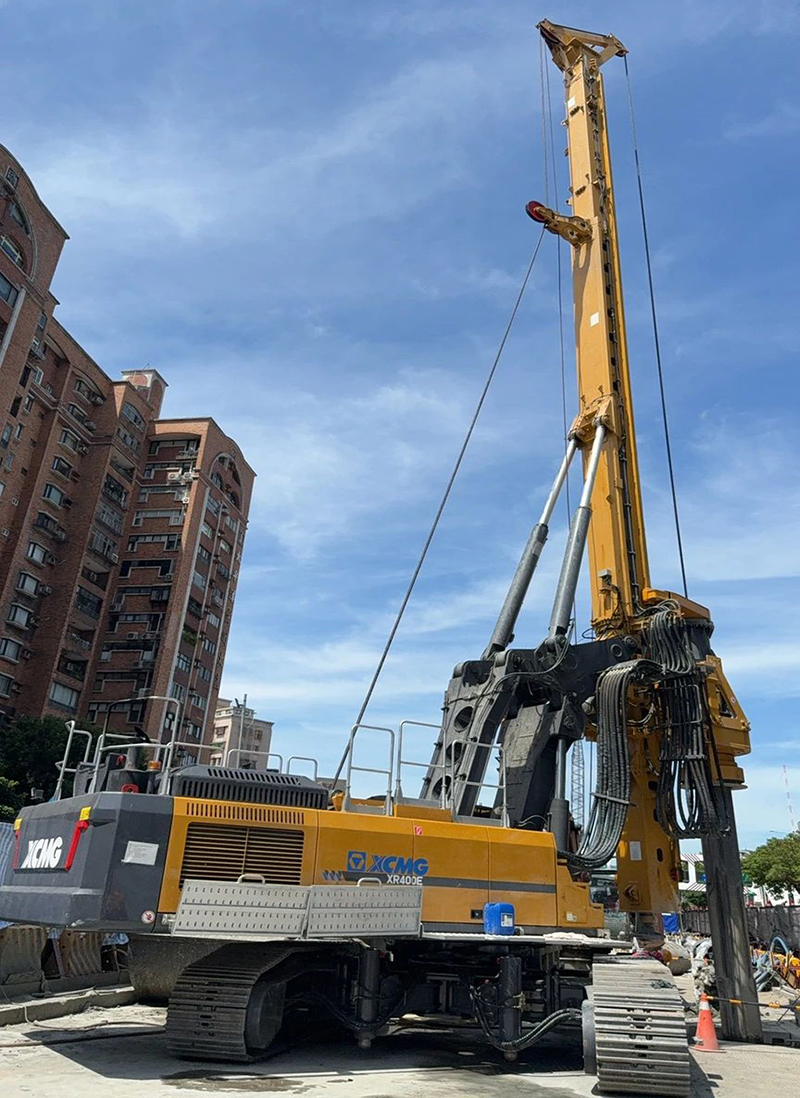 徐工XR400E-(1).jpg 徐工XR400E-(1).jpg