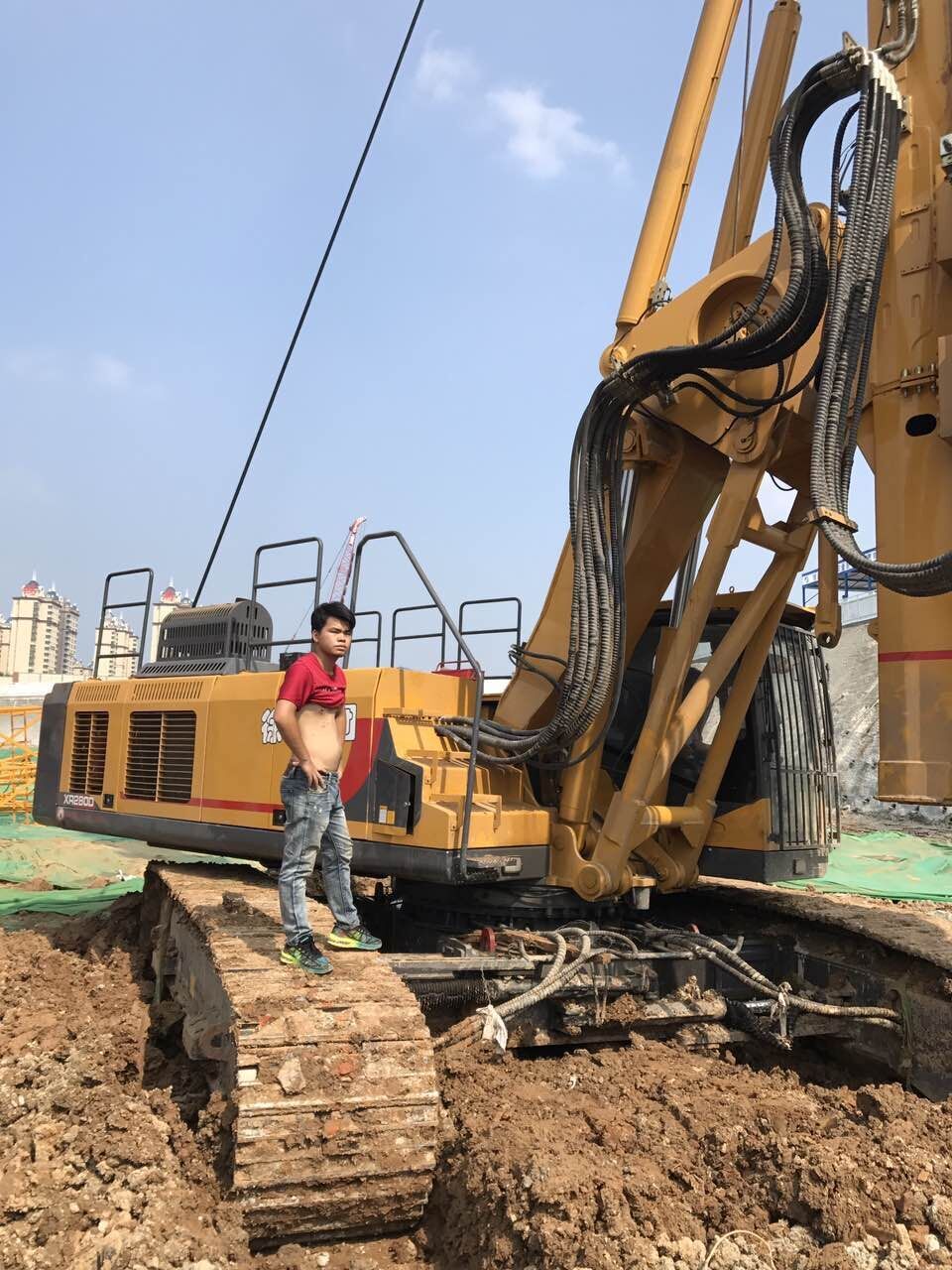 貴州樁基工程旋挖鉆機租賃施工案例 貴州樁基工程旋挖鉆機租賃施工案例